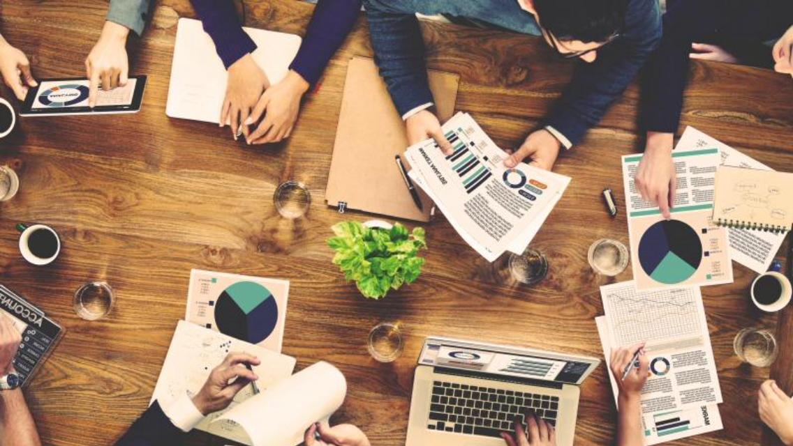 週2回業務委託 Or 正社員 Webマーケティング コンプレックスで悩む人を笑顔 に 美容整形専門メディア企業 ビジネス界にもプロ契約を キャリーミー