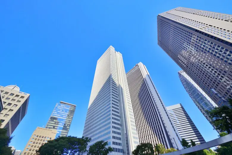 副業関連の就業規則を作るには？人事労務の現時点での制度導入はどう検討したらいい？